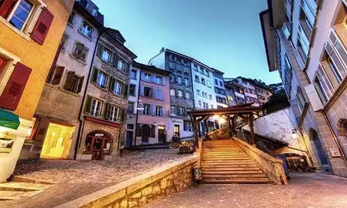 © Bogdan | Dreamstime.com