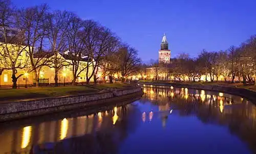 © Tenetsi | Dreamstime.com