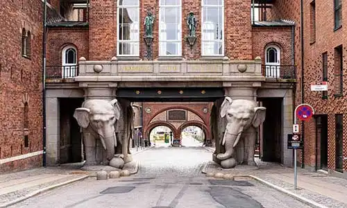 © oliverfoerstner | Dreamstime.com