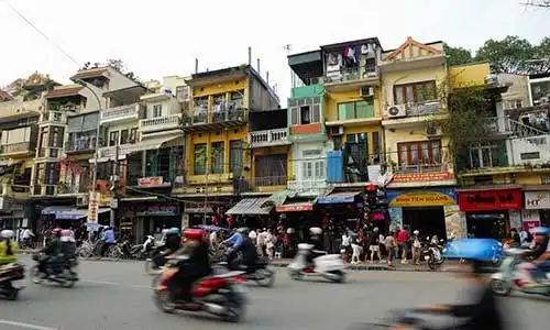 © sergiswand - Fotolia | street in hanoi