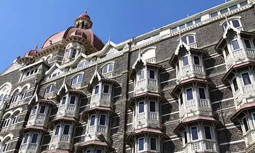 © Mariusz Prusaczyk - Fotolia | luxury historic hotel Taj Mahal Palace in Mumbai