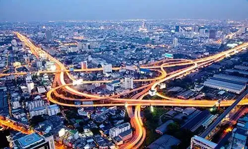 © vichie81 - Fotolia | Bangkok Highway