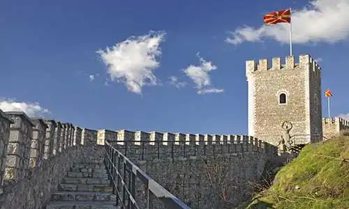 © Predrag Vasilevski - Fotolia | Stone fence and watchtower - Kale fortress, Skopje