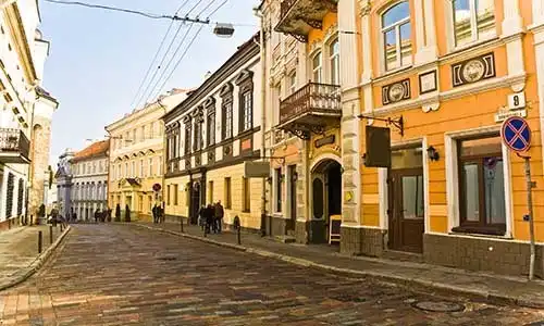 © anilah - Fotolia | Vilnius oldtown street in sunny day