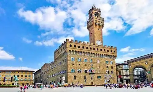 © JR Photography - Fotolia | Piazza della Signoria with Palazzo Vecchio, Florence, Italy
