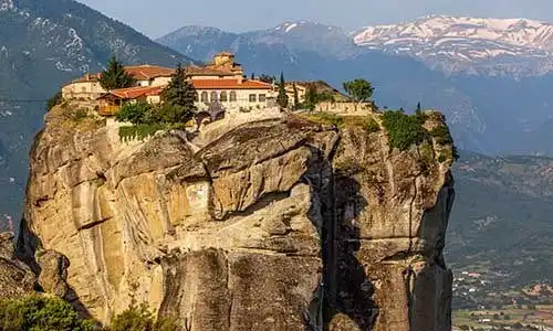 © whitewizzard - Fotolia | The Monastery of the Holy Trinity (1475), Meteora, Greece
