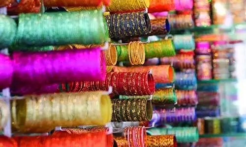 © roks83 - Fotolia | Bangles - Laad Bazaar, Hyderabad
