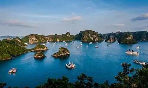 © sorintanase - Fotolia | ha long bay