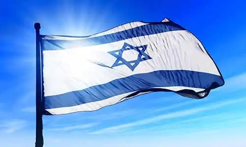 © Lulla - Fotolia | Israel flag waving over the sky