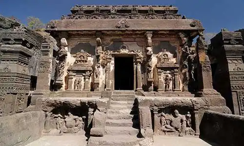 © RCH - Fotolia | India, Ellora Buddhist cave