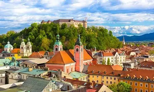 © kasto - Fotolia | Panorama of Ljubljana, Slovenia, Europe.