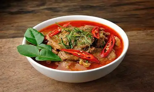© sommai - Fotolia | Delicious Thai panang curry