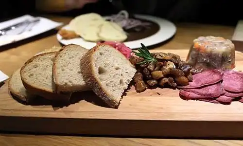 © Arkady Chubykin - Fotolia | Czech appetizer