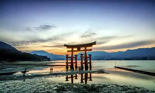 © korkorkusung - Fotolia | Torii Gate of Miyajima, Japan