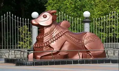 © SNEHIT - Fotolia | Nandi Statue
