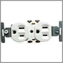 многоконтактный штепсель